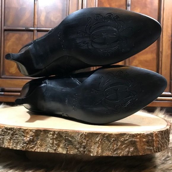 Guess Genuine Leather Leopard Faux Fur Knee High/Over the Knee Logo Ring Boot - Picture 15 of 16